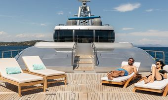 Falco Moscata yacht charter lifestyle
