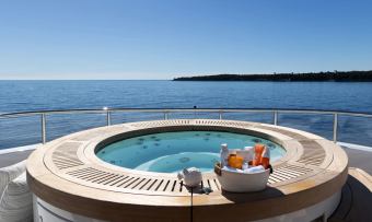 Dyna® yacht charter lifestyle