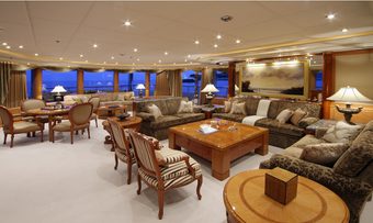 Capri I yacht charter lifestyle