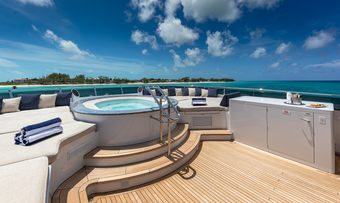 Lady Elaine yacht charter lifestyle