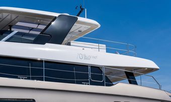 Amileo yacht charter lifestyle