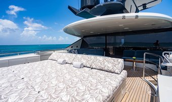 South yacht charter lifestyle