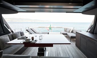 Luar yacht charter lifestyle