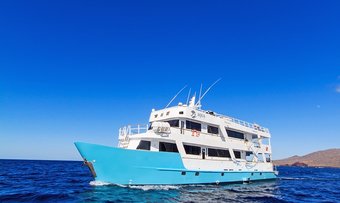 Aqua yacht charter Custom Motor Yacht