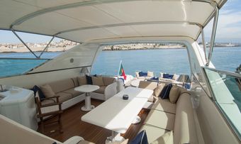 Lauren V yacht charter lifestyle