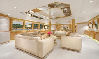 Azzurra II yacht charter lifestyle