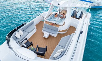 Ealu yacht charter lifestyle