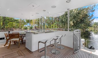 Mary Kathlene yacht charter lifestyle
