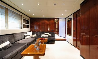 Lady B yacht charter lifestyle