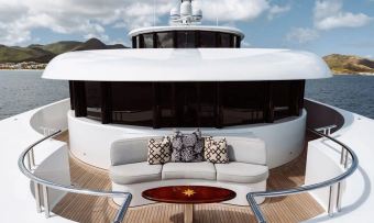 Lady Beth yacht charter lifestyle