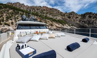 Mac One yacht charter lifestyle