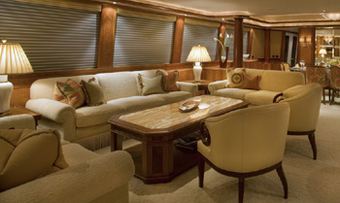 Sharon Lee yacht charter lifestyle