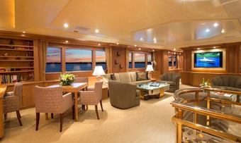 Chantal Ma Vie yacht charter lifestyle