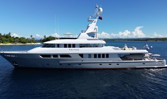 Triton yacht charter Delta Marine Motor Yacht