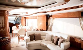 White Star yacht charter lifestyle