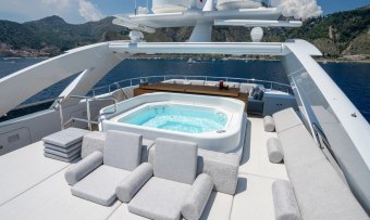Jems yacht charter lifestyle