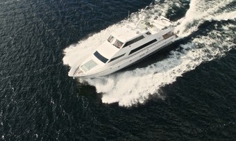 Divertimento II yacht charter Hargrave Motor Yacht