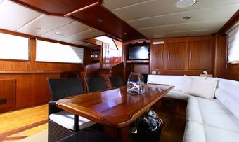 Besame Mucho yacht charter lifestyle