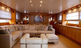 Faster yacht charter lifestyle