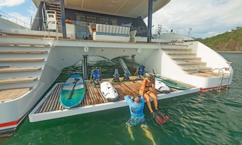 Bundalong yacht charter lifestyle