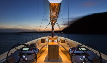 Aegir yacht charter lifestyle