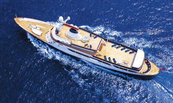 Paloma yacht charter lifestyle