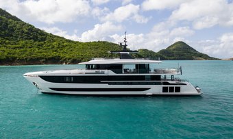 White Star yacht charter Mangusta Motor Yacht