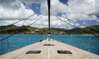 G4CE yacht charter lifestyle