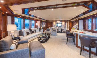 Chasing Daylight yacht charter lifestyle