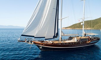 Queen of Datca yacht charter lifestyle