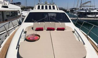 Zipi Zape yacht charter lifestyle