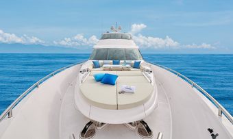 Naya Maryn yacht charter lifestyle