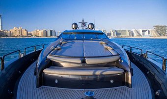 UD30 yacht charter lifestyle