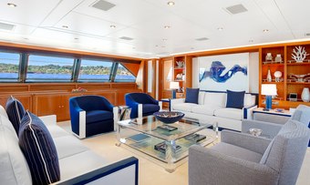 Zenji yacht charter lifestyle