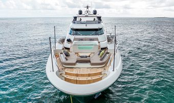 M yacht charter lifestyle