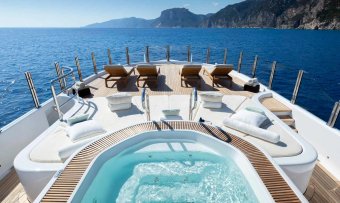 GALENE yacht charter lifestyle