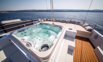 Aiaxaia yacht charter lifestyle