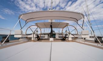 J Seven yacht charter lifestyle