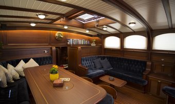 Ilios yacht charter lifestyle
