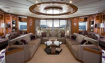 Amaral yacht charter lifestyle