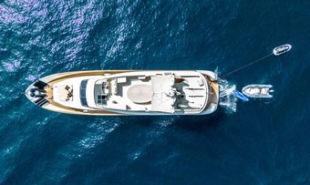 Beija Flore yacht charter lifestyle