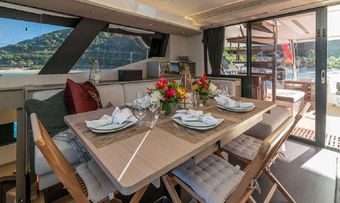 Colibri yacht charter lifestyle