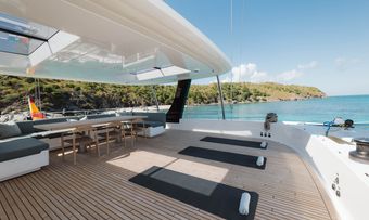 Entre4 yacht charter lifestyle