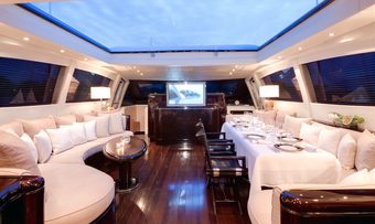 Enzo yacht charter lifestyle