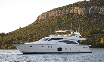 Dominique yacht charter Ferretti Yachts Motor Yacht