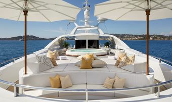 Mimi yacht charter lifestyle