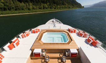 Chasseur yacht charter lifestyle