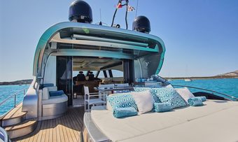 Tayyarah yacht charter lifestyle