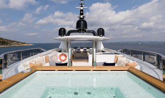 Samurai yacht charter lifestyle