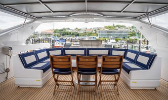 Liberte IV yacht charter lifestyle